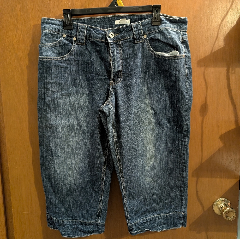 Cato Capris
